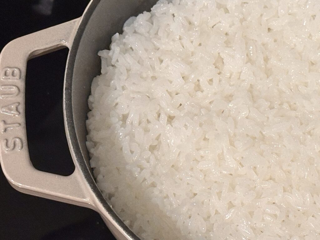 ストウブ ワナベMサイズで炊いた炊き立てのごはん